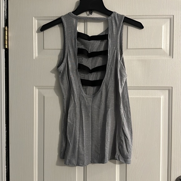 Workout Tank - Picture 4 of 4